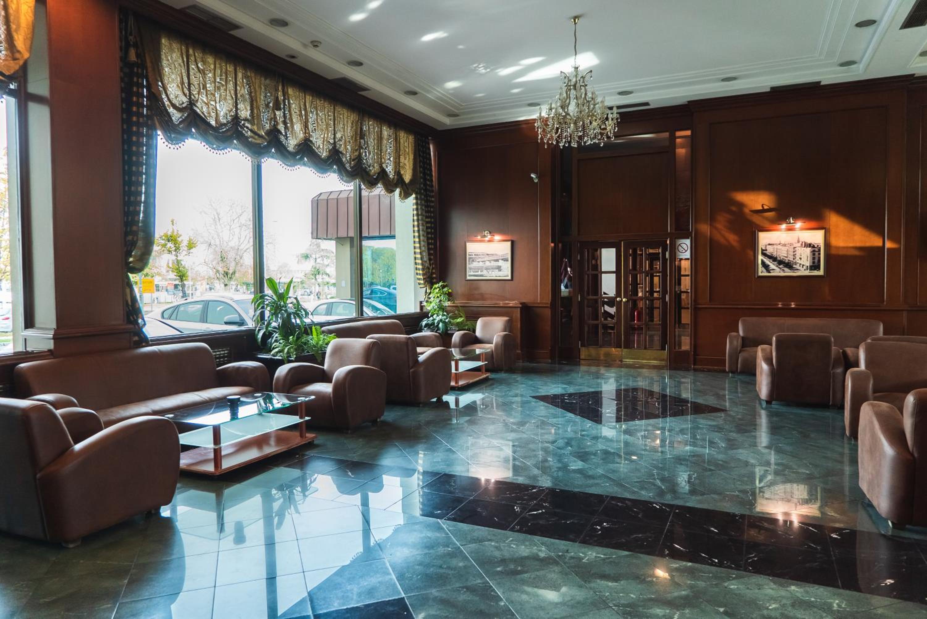 Novi Sad Hotel 35/54