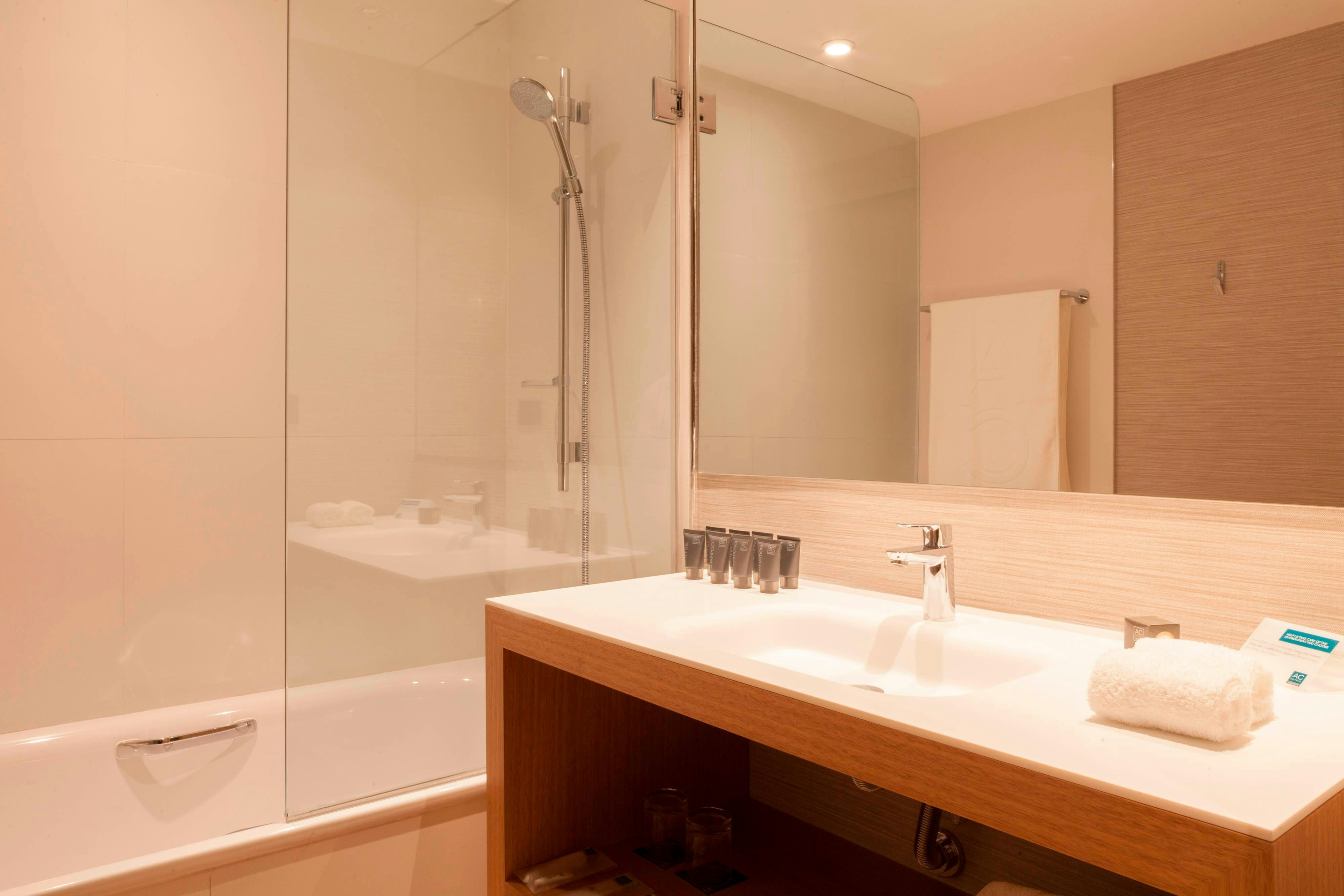 Ac Hotel Diagonal L Illa 71/74