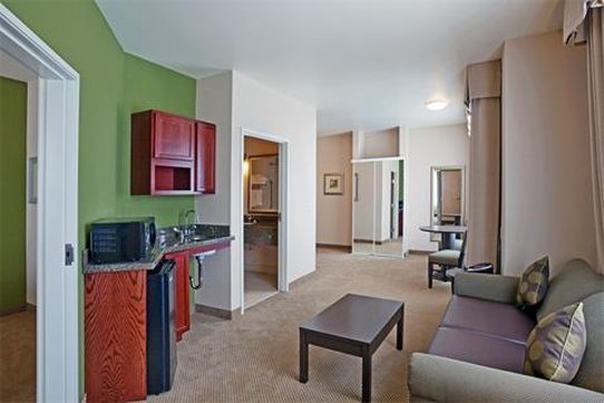 Holiday Inn Express Hotel & Suites North Sequim 57/77