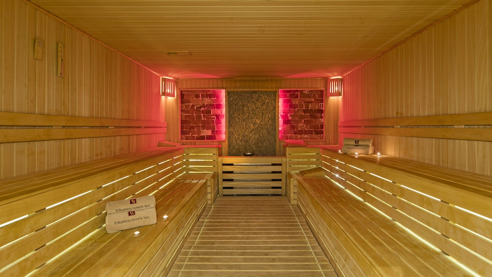 B Business Hotel & Spa 36/53