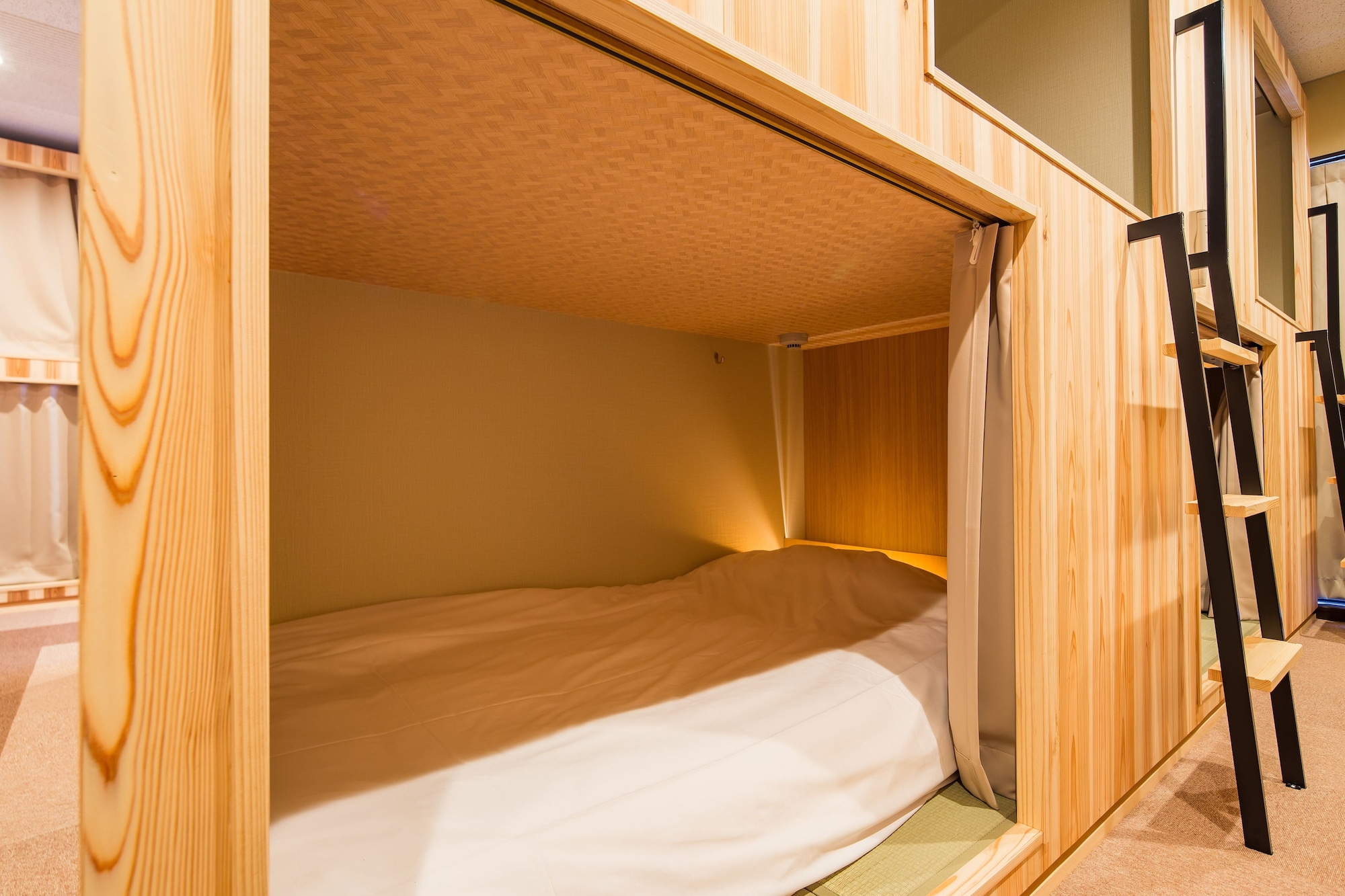 Female Dorm, Female Only, 12 Bunk Beds