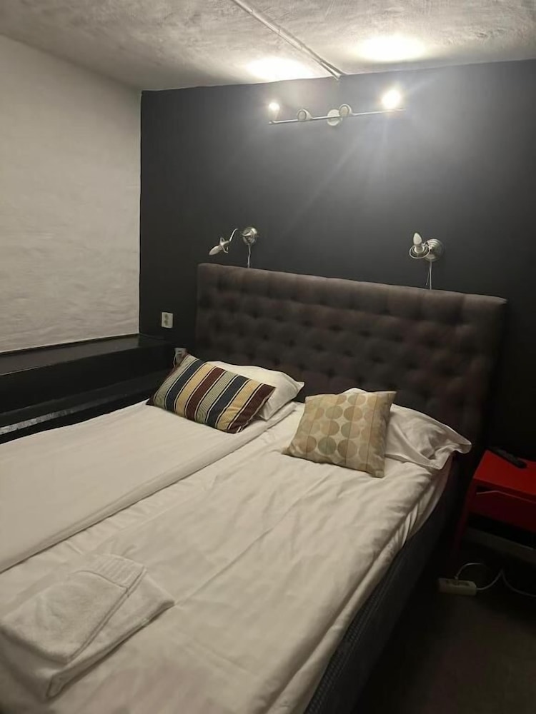 Hotell Skeppsbron 28/67