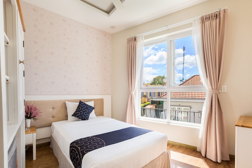 Capital O 585 Saigon Book Da Lat Hotel 12/64