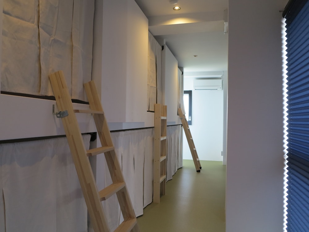 J-Hoppers Lake Biwa Guesthouse - Hostel 7/61