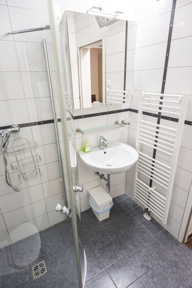 AJO AT ART & BEACH APARTMENT VIENNA 46/50