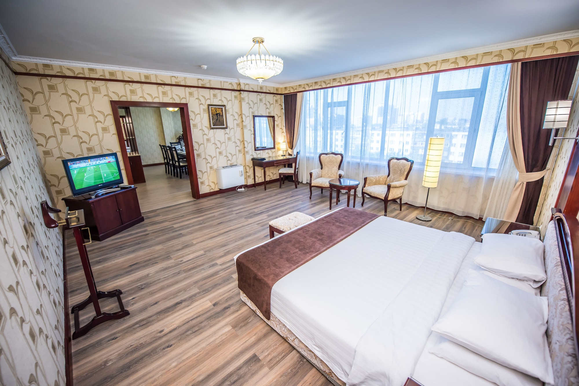 1 BEDROOM, SENIOR, SUITE
