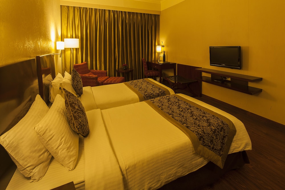 VESTA MAURYA PALACE 15/67