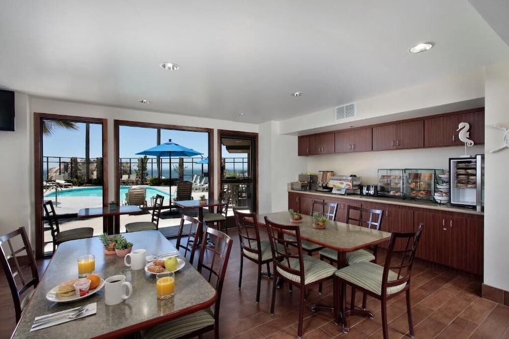 Inn at the Cove 44/64