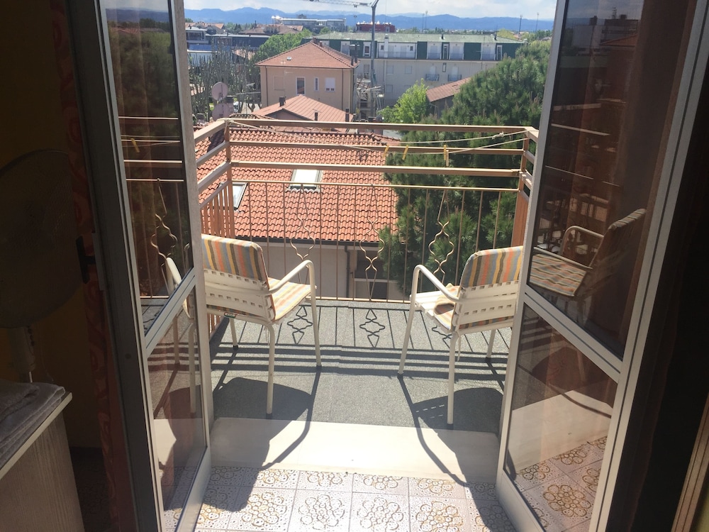 Hotel Wega 23/50