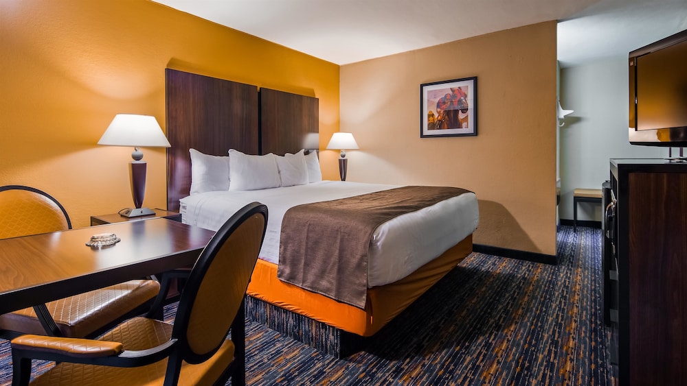 Best Western Winners Circle 14/27