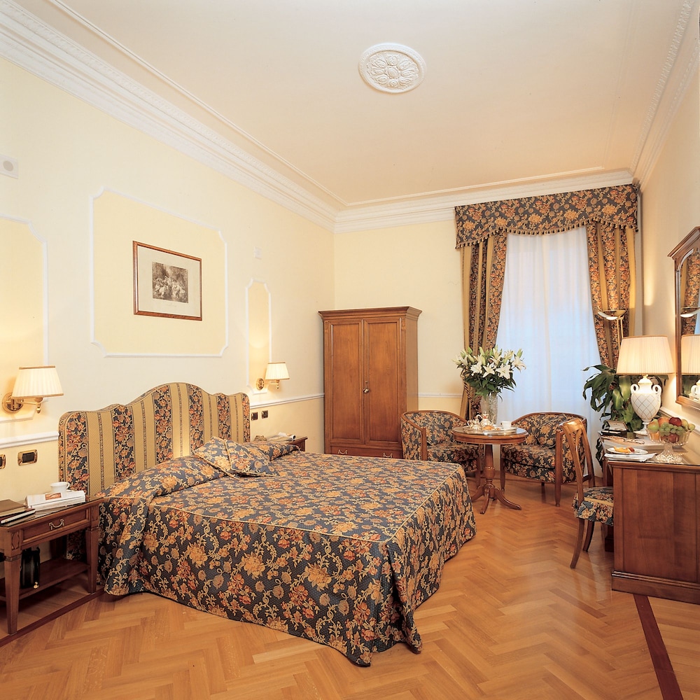 Hotel Cellini 22/61