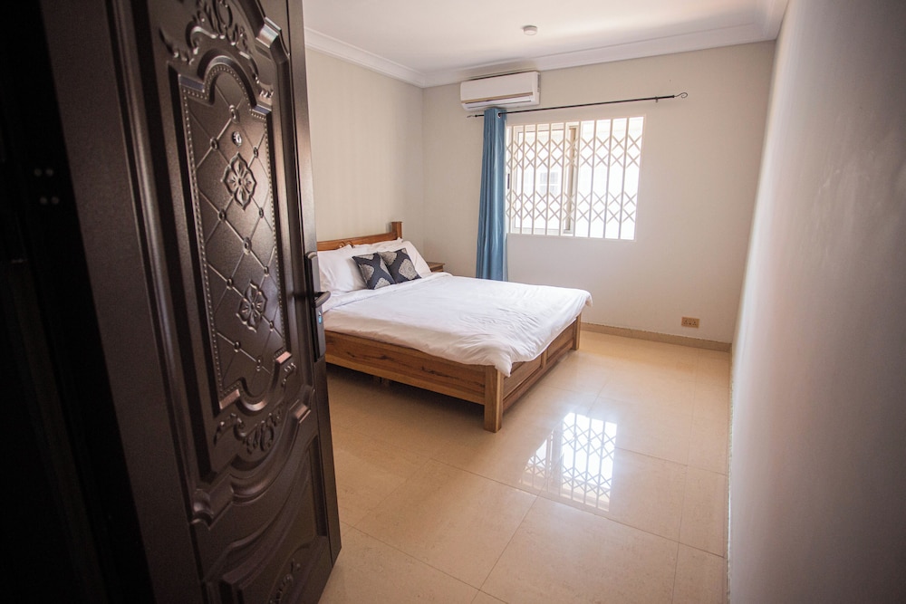Accra Luxury Apartments 17/50
