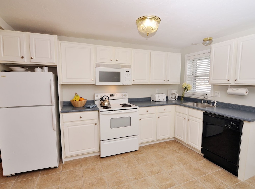 Cape Winds Resort 9/46