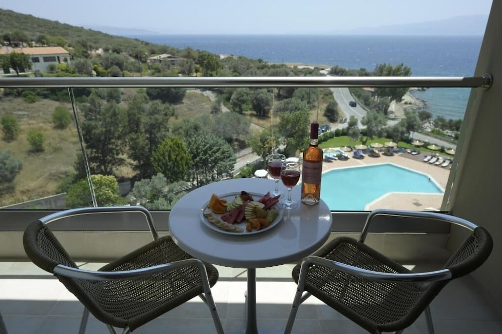Evia Riviera Resort By Anayia All Inclusive Resorts 50/65