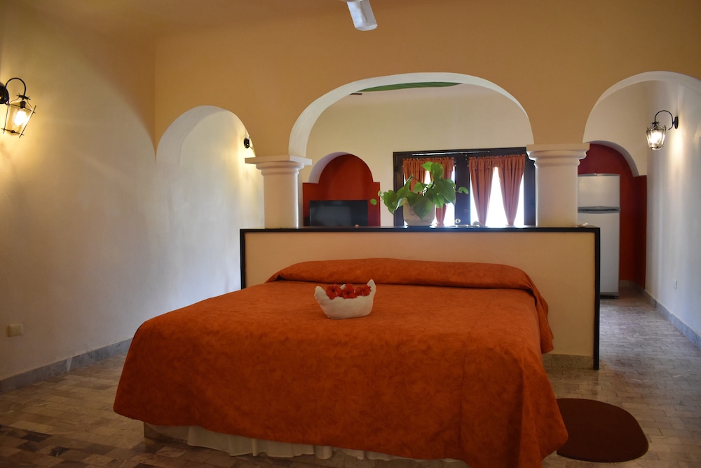 Villablanca Hotel 8/50