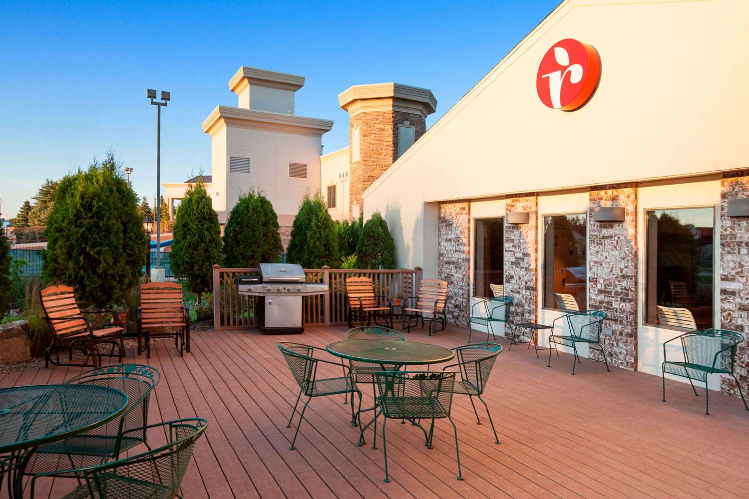 Ramada by Wyndham Wisconsin Dells 4/11