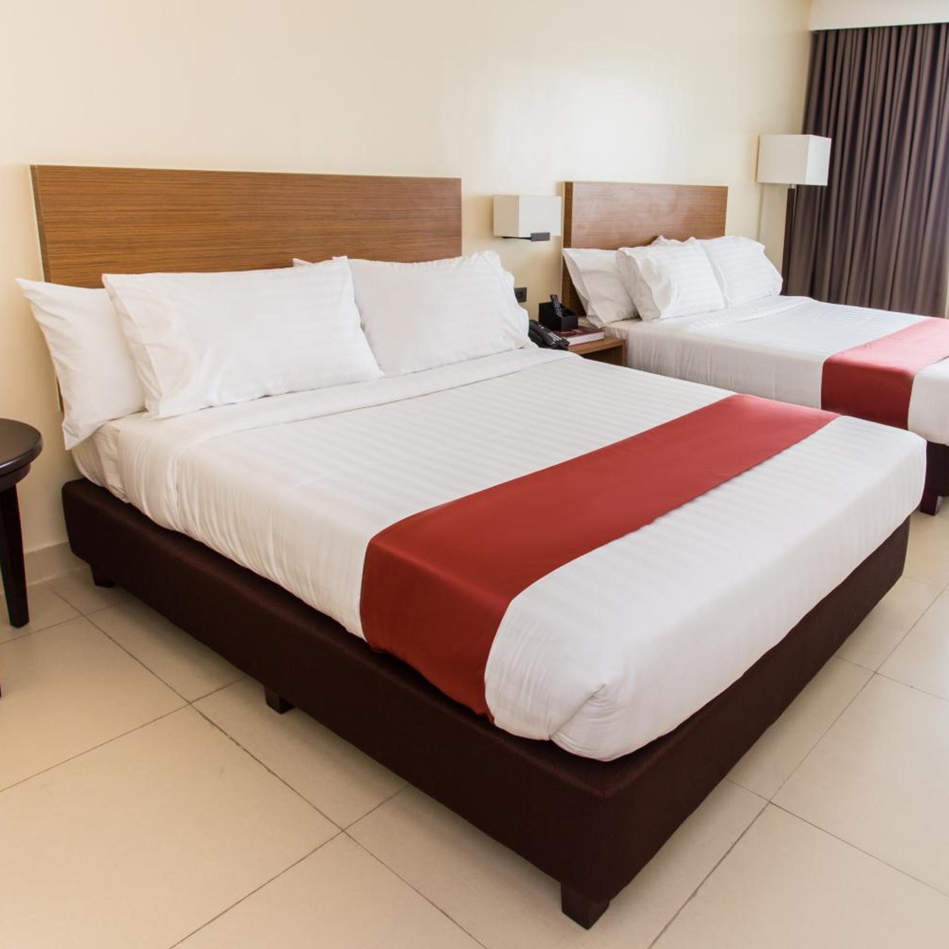 Deluxe, Twin Beds, Old Tower