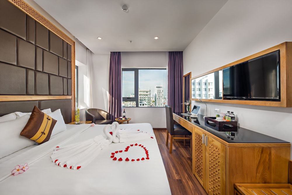 Bliss Luxury Hotel & Spa 9/28