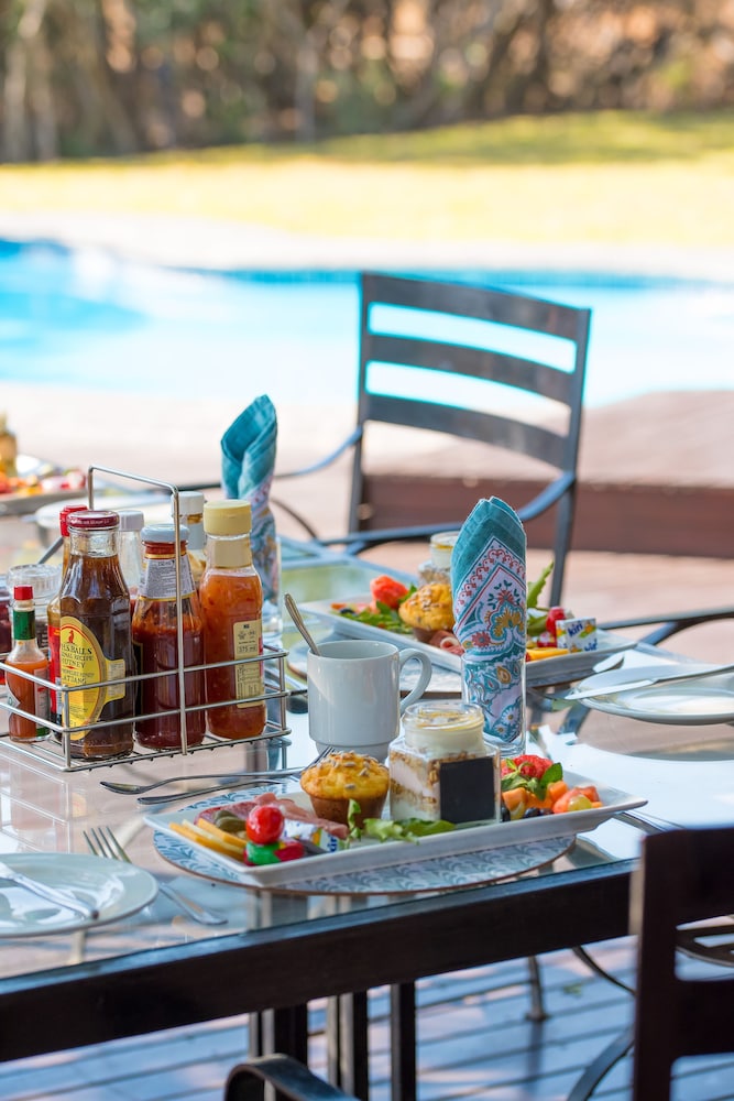 Waterbuck Game Lodge - All Inclusive 30/50