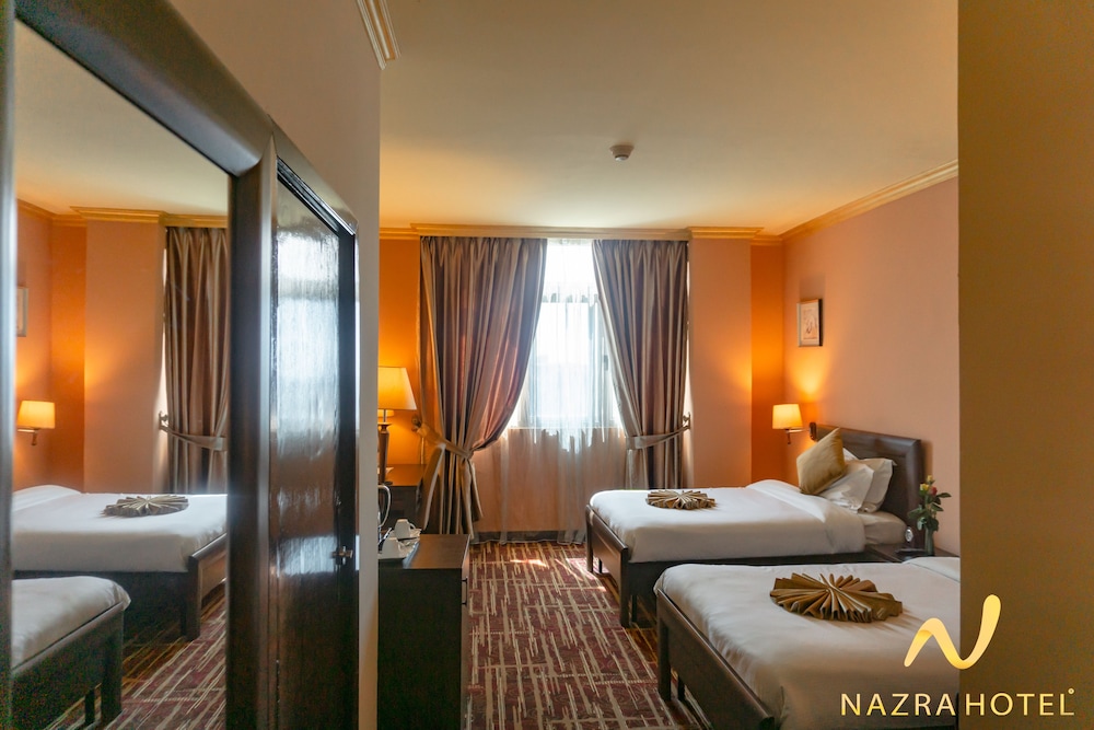 Nazra Hotel 5/12