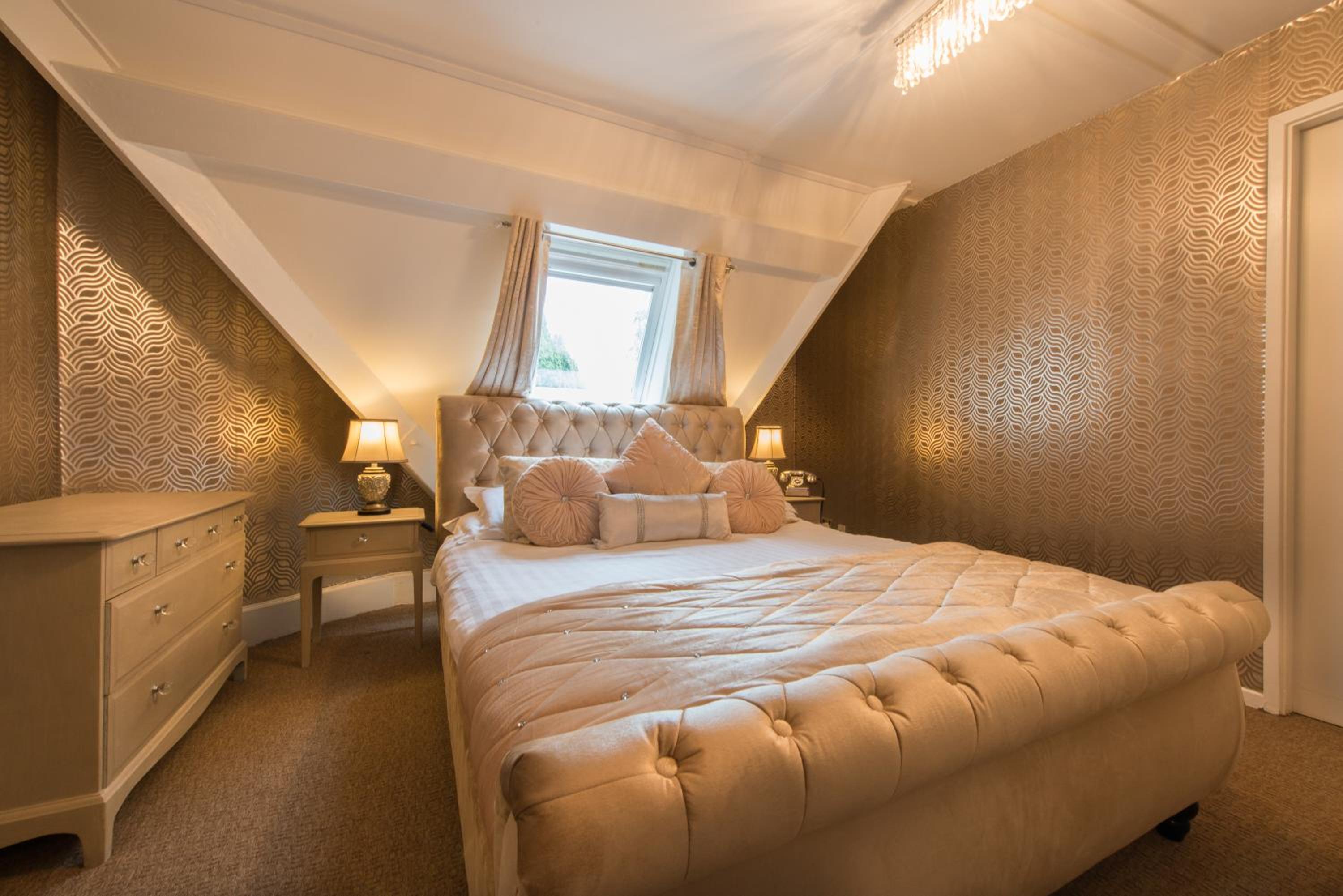 Maenan Abbey Hotel 5/44