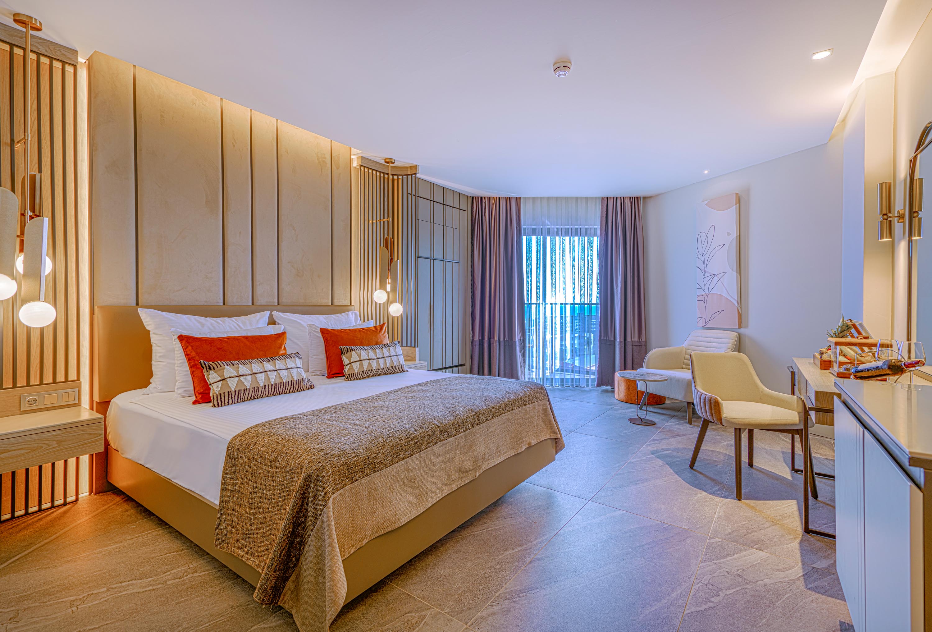 SUPERIOR LANDVIEW ROOM
