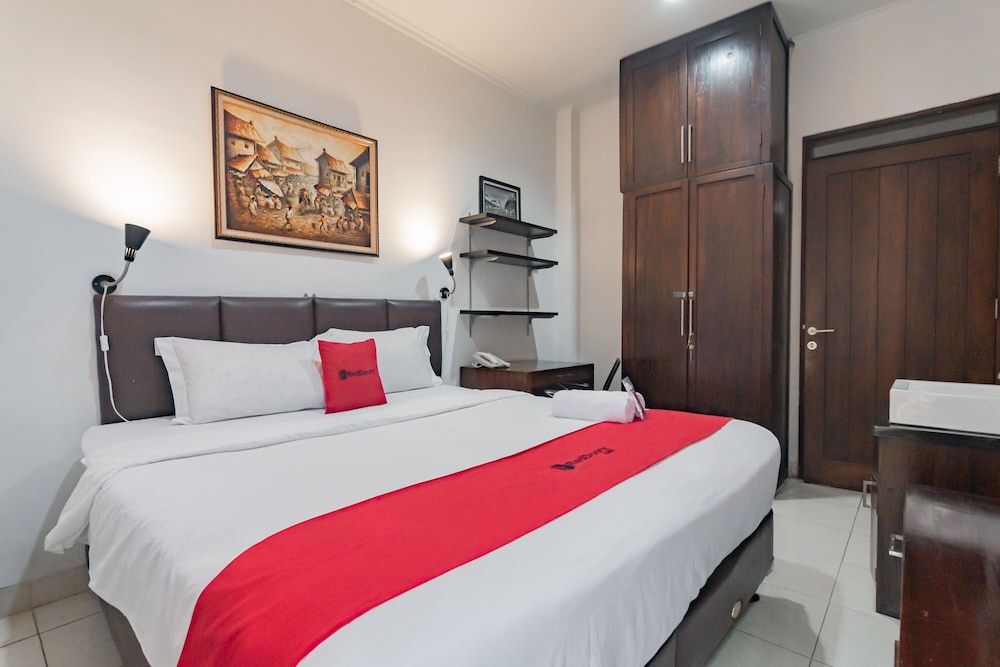 Reddoorz Dago Asri 3 7/28