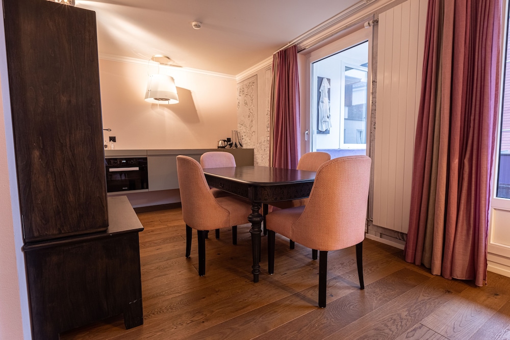 Home Hotel Arosa 29/50