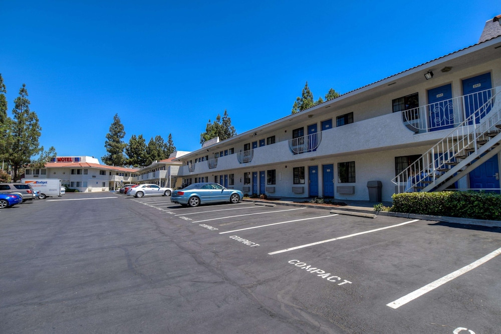 Motel6 San Dimas, CA - Los Angeles 30/46