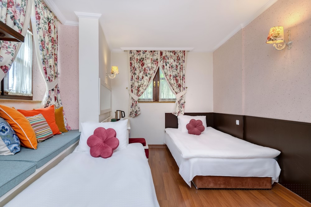 Hotel Adalya Port 17/50