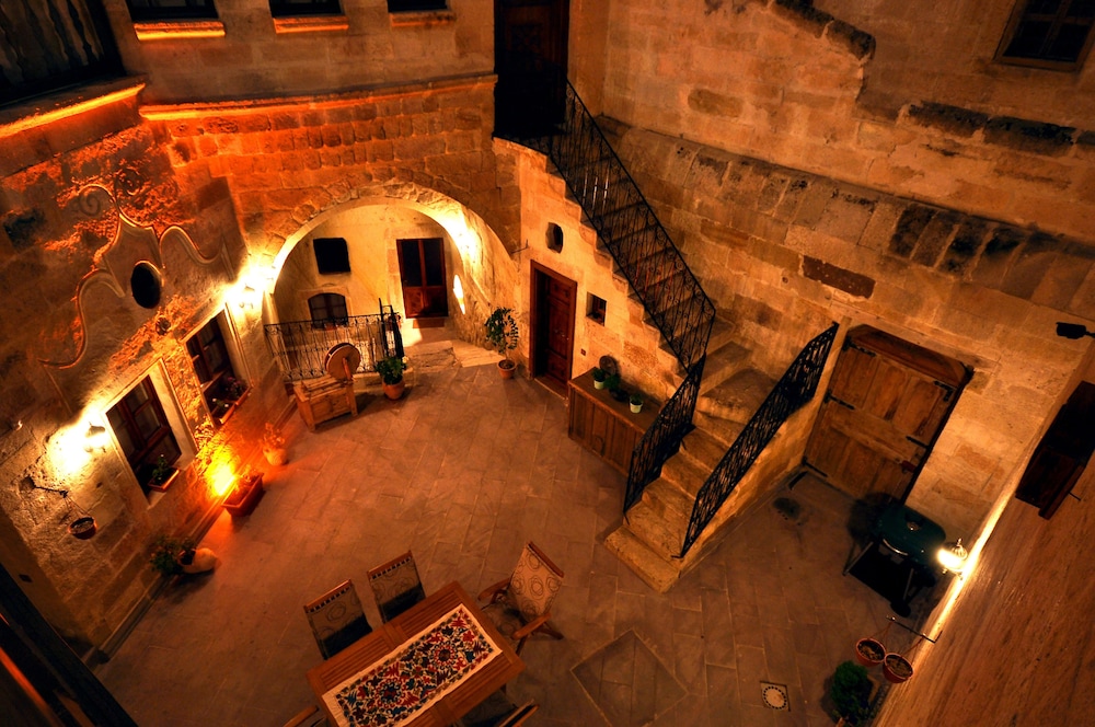 Has Cave Konak 24/36