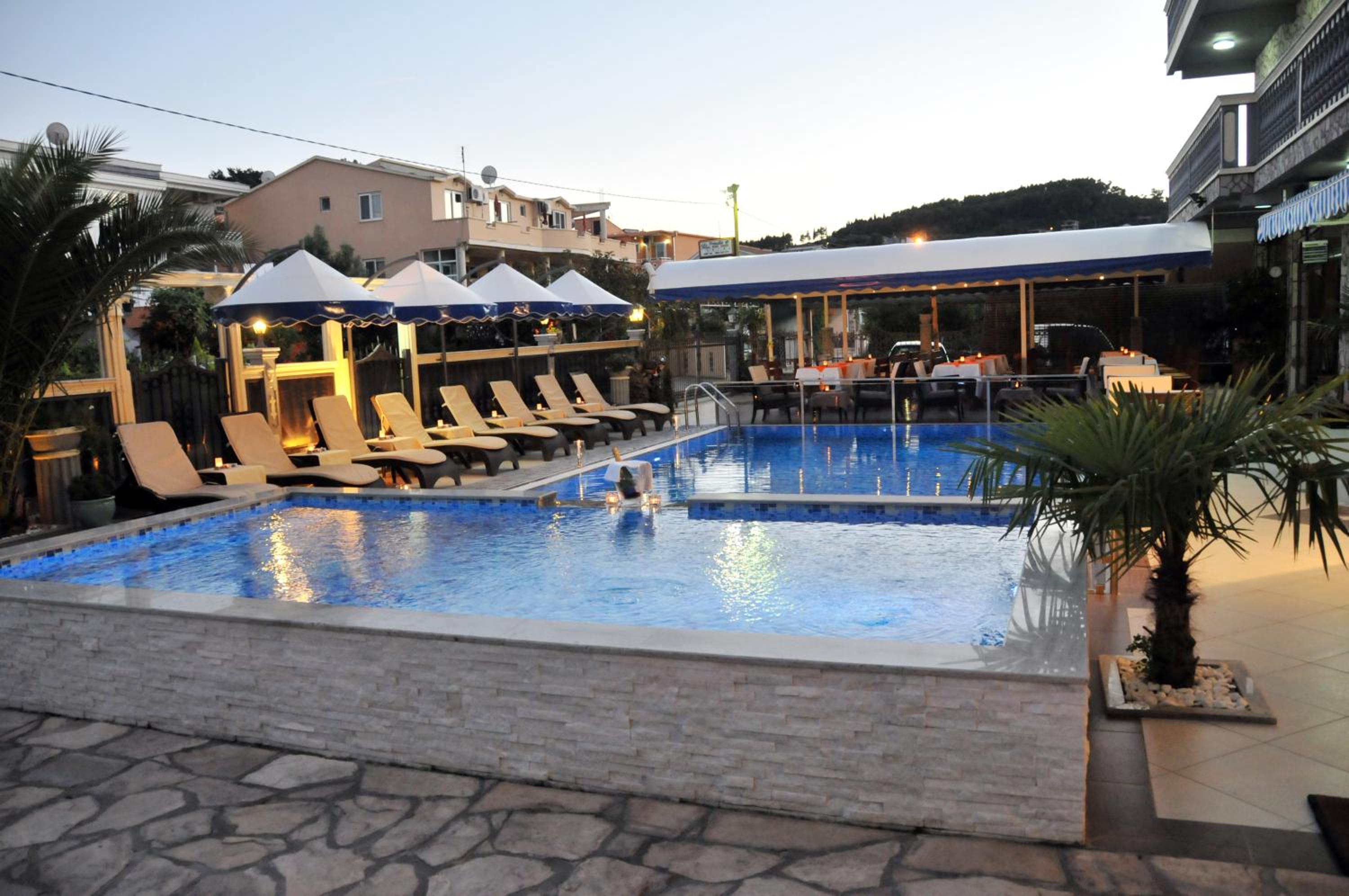 Aparthotel Villa Primafila 71/75