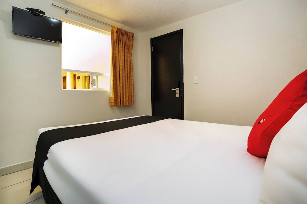 Capital O Hotel Victoria Morelia 35/55
