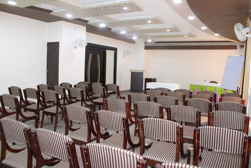 Hotel Mukund Villas 43/48