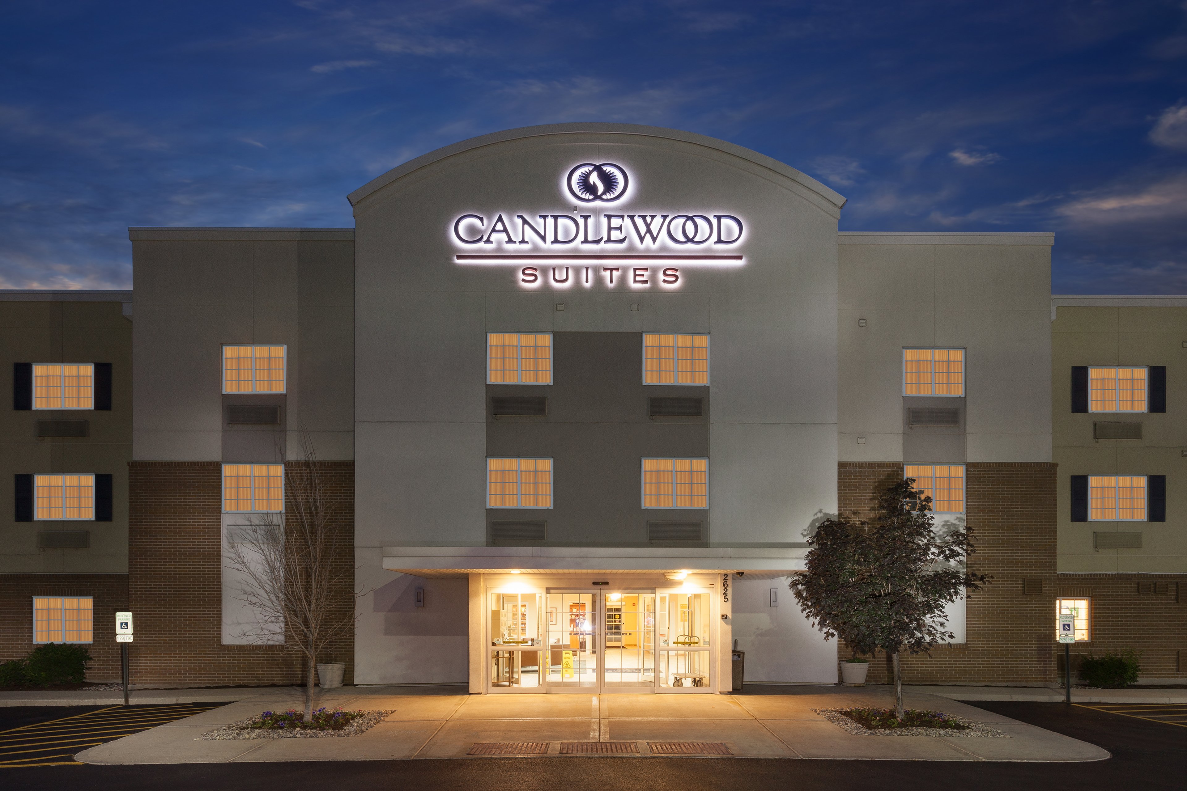 CANDLEWOOD SUITES AURORA- NAPERVILLE 2/51