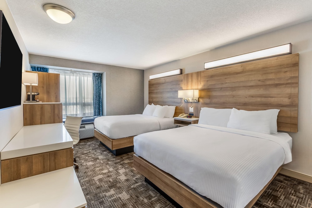 Standard, 2 Queen Beds, Accessible, Microtel Inn Suites By Wyndham Timmins 4/10