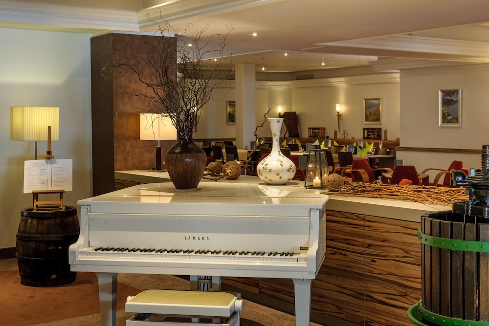 MERCURE HOTEL KOBLENZ 59/74