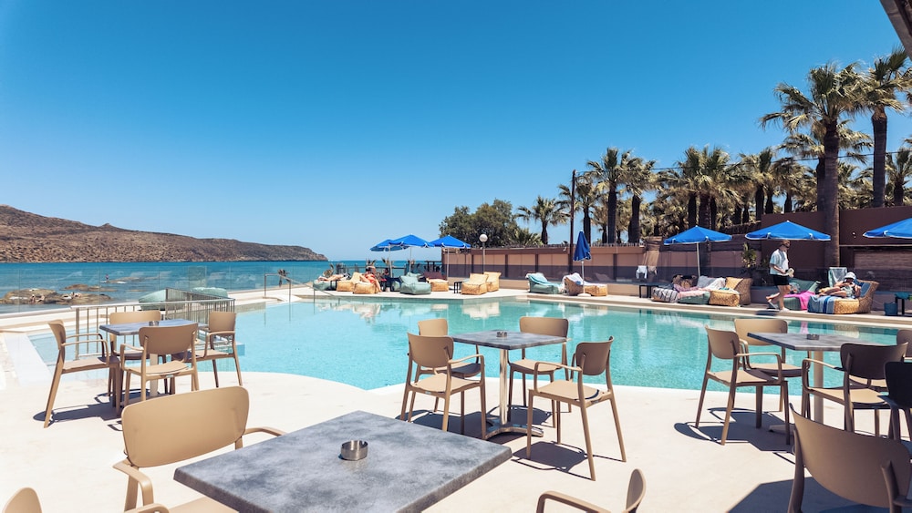 Chrispy Beach Resort 25/43