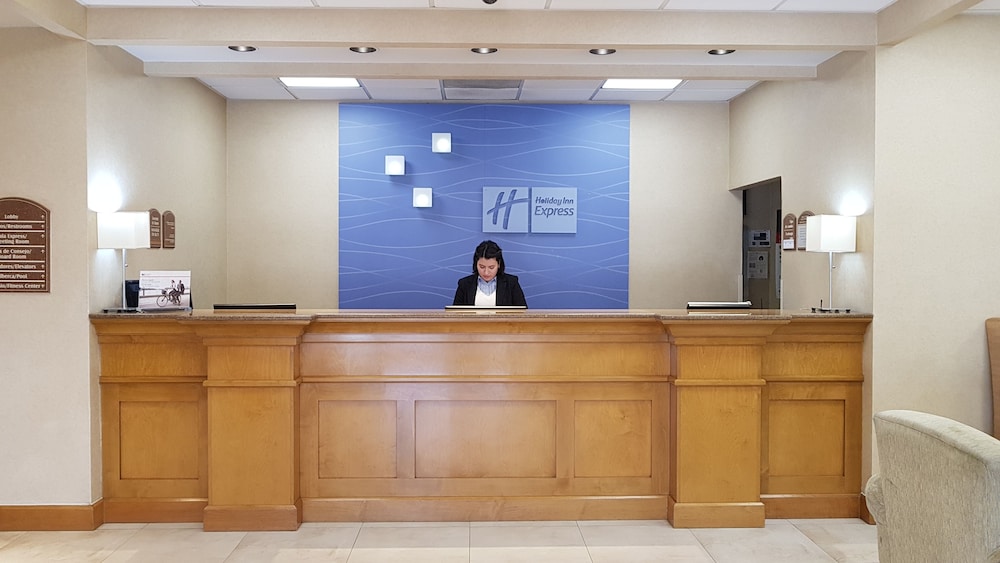 Holiday Inn Express Saltillo Zona Aeropuerto 9/40