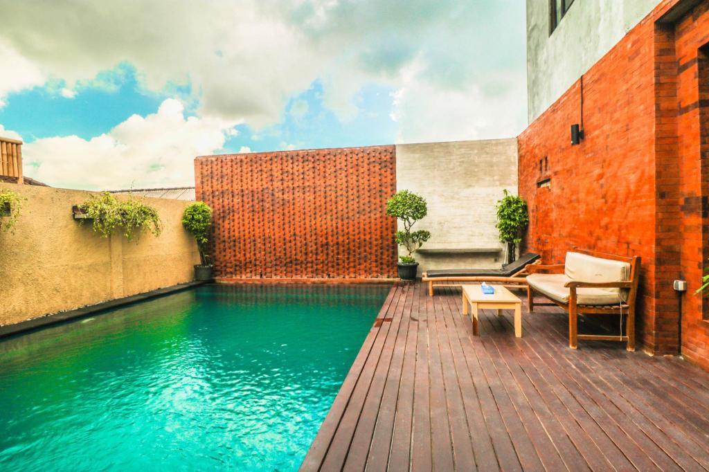 Capital O Dante Guesthouse Bali 25/50