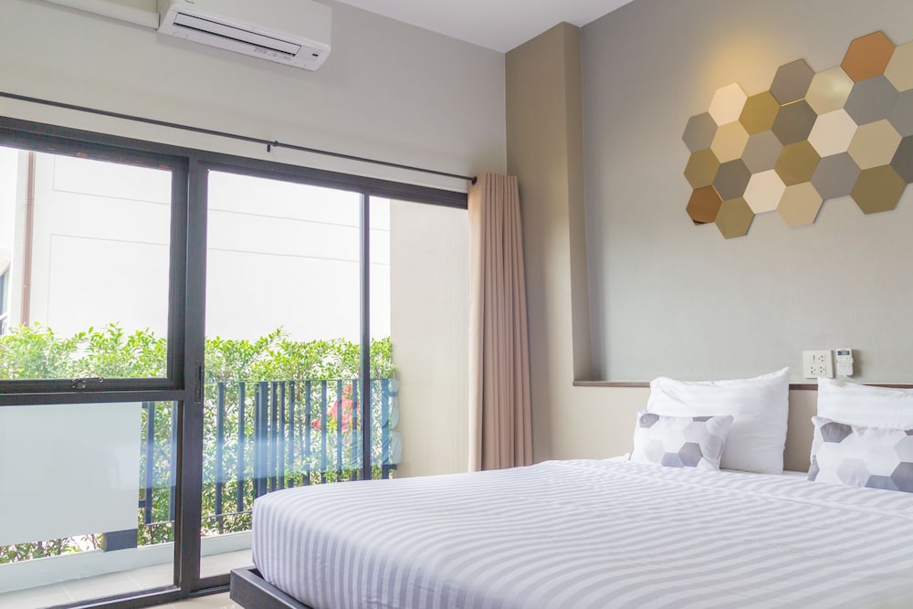 M2 Hotel 20/42