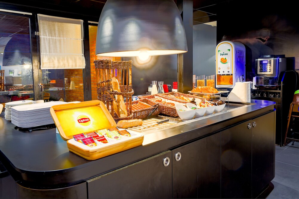 Kyriad Direct Lille Nord – Roubaix 21/25