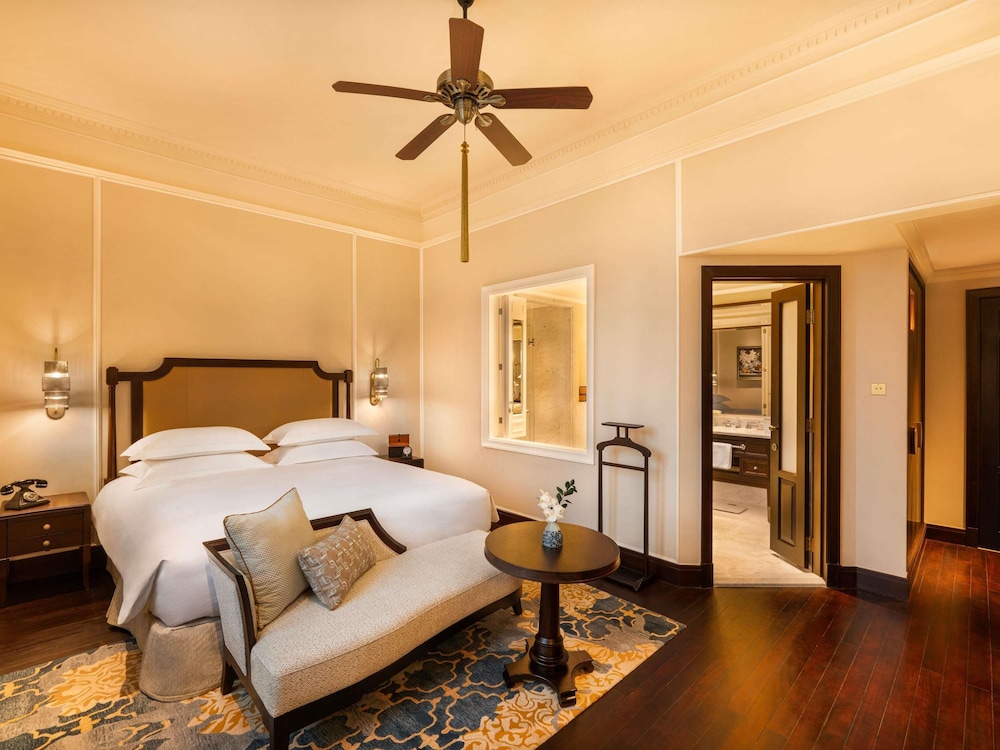 Grand, Luxury, King Bed, Heritage Wing، Sofitel Legend Metropole Hanoi Hotel 2/3