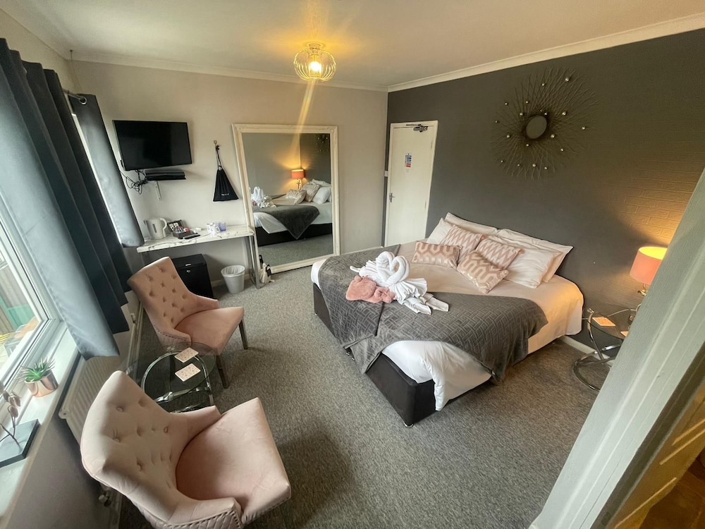 The Riverside Inn 13/49