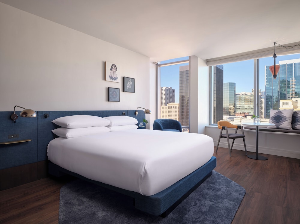 Room at Alma San Diego Downtown, a Tribute Portfolio Hotel, SAN DIEGO - CA