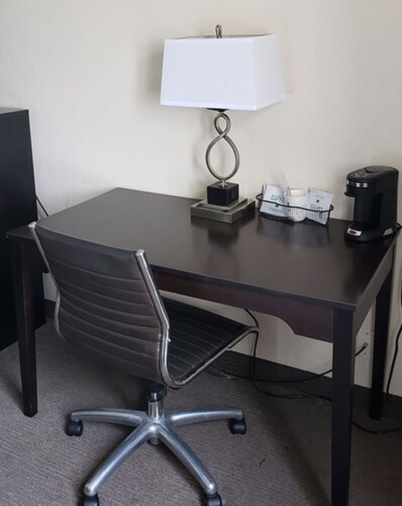 Super 8 By Wyndham La Crosse 44/45