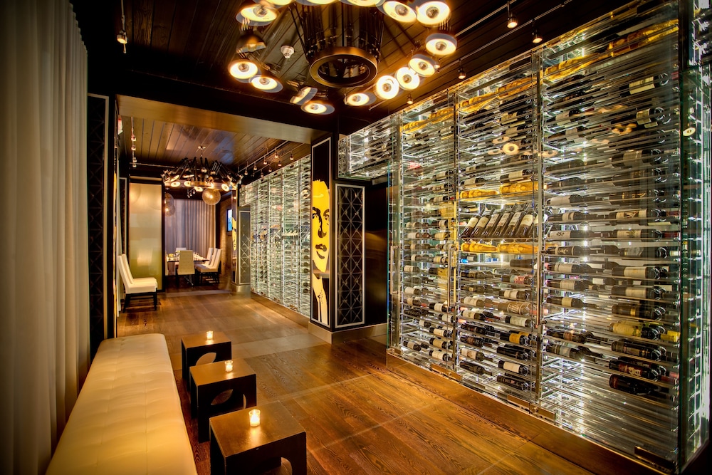 Prime Hotel 9/37