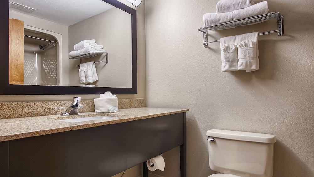 Best Western Executive Inn & Suites 12/26