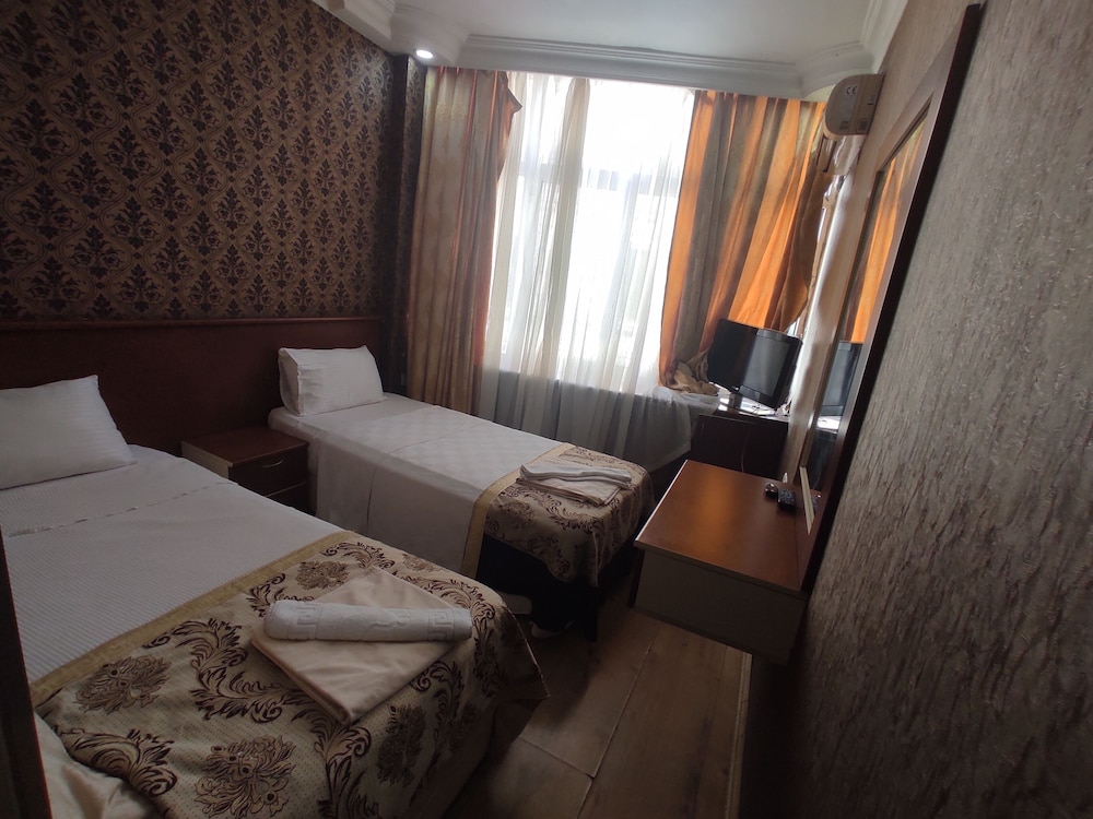 Turvan Hotel 10/38