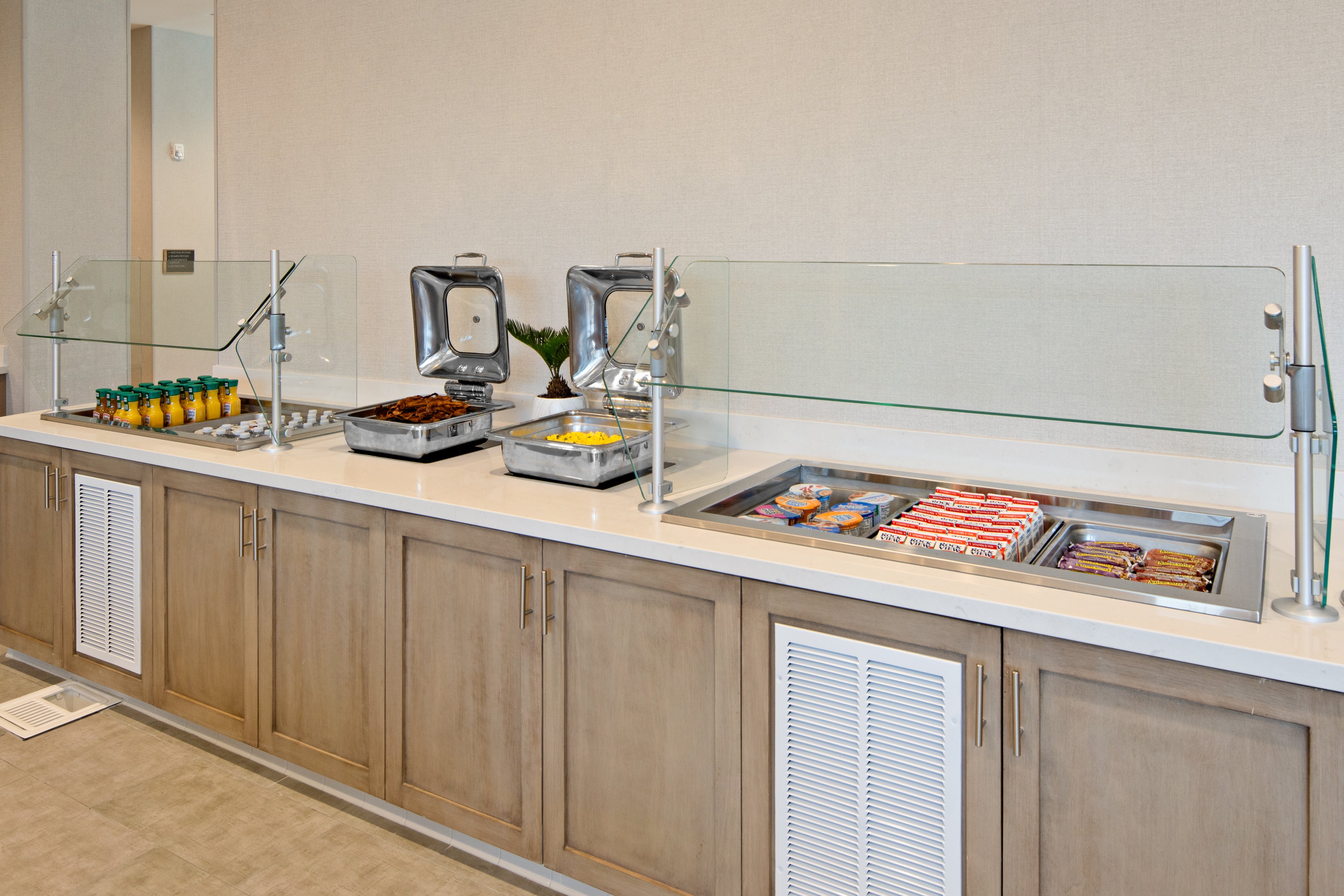 Staybridge Suites Long Beach Airport 7/50